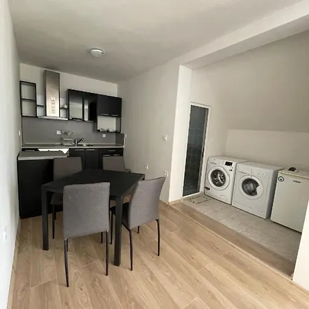 Konukevi беглик таш 2 3*