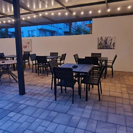 Konukevi беглик таш 2